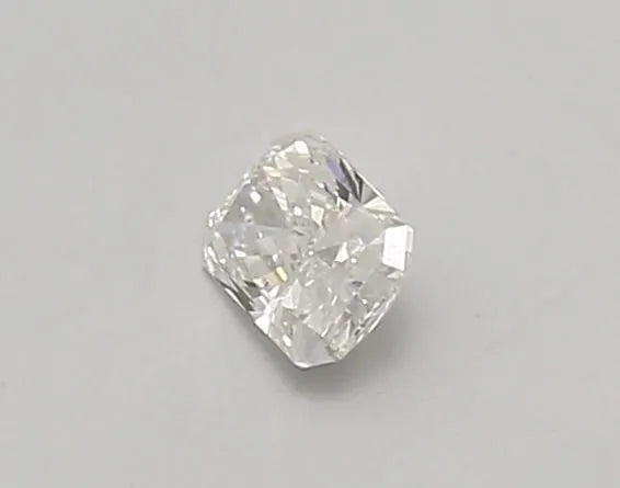 0.30ct Radiant Lab Grown Diamond (Colour D, Clarity VS2, IGI Certified)